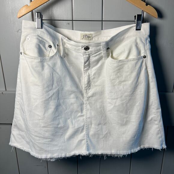 J. Crew White Denim Raw Edge Hem Mini Skirt Size 32 - Picture 3 of 5